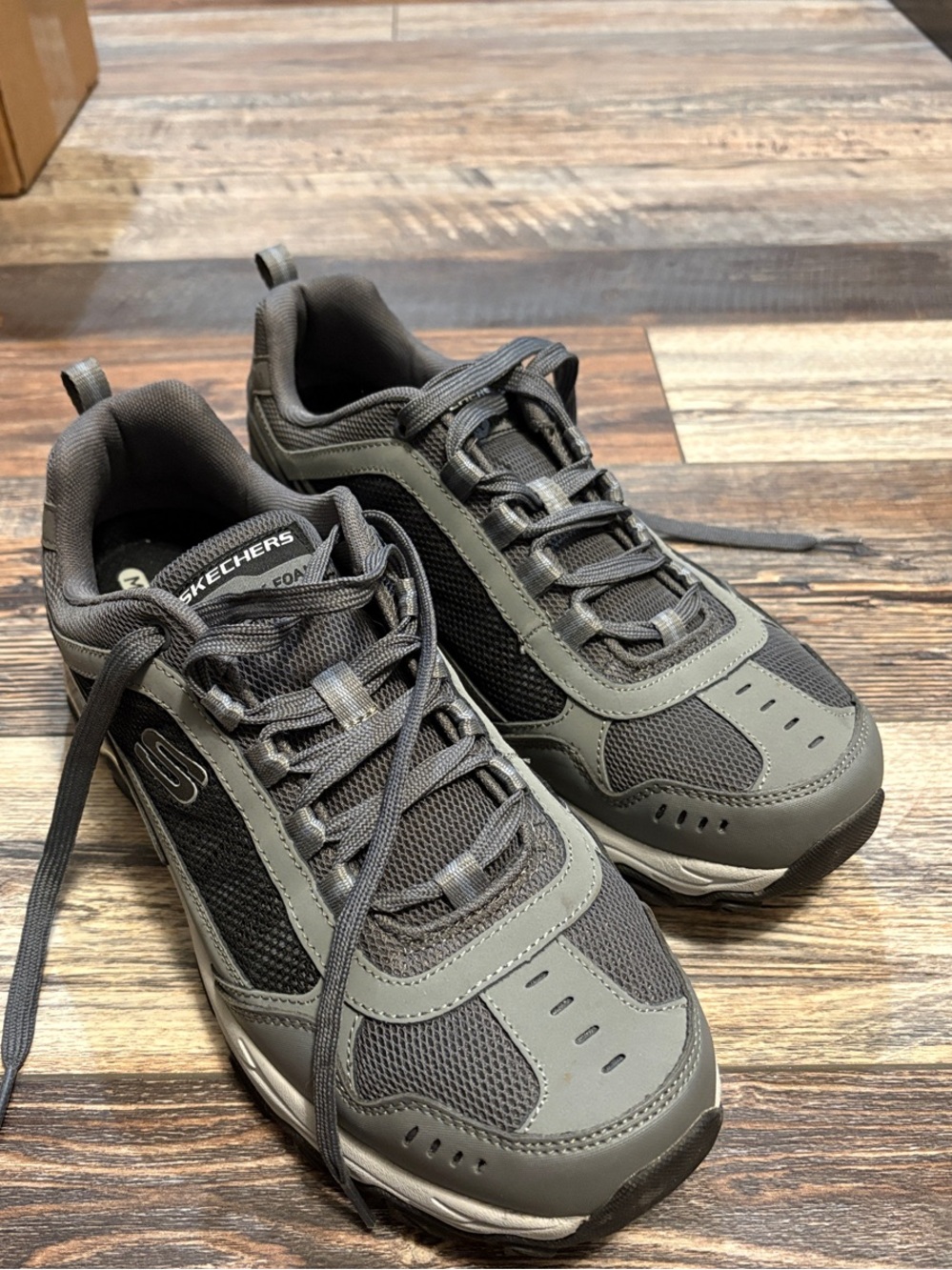 Skechers Men’s Gray and Black Athletic Lace-Up Sneakers